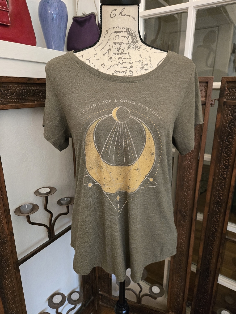 Lucky Brand Good Luck & Good Fortune Tee, Sz M